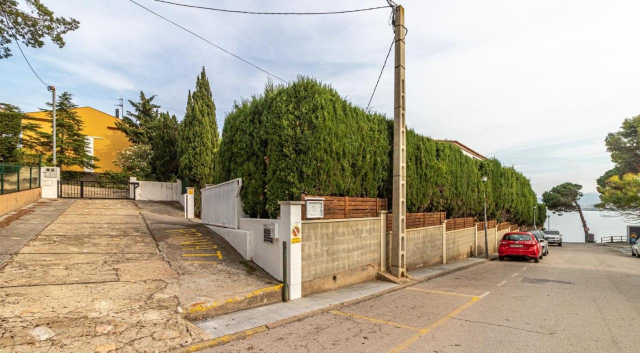 Apartaments Falcó Llança Exterior foto