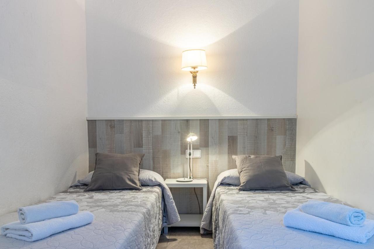 Apartaments Falcó Llança Exterior foto