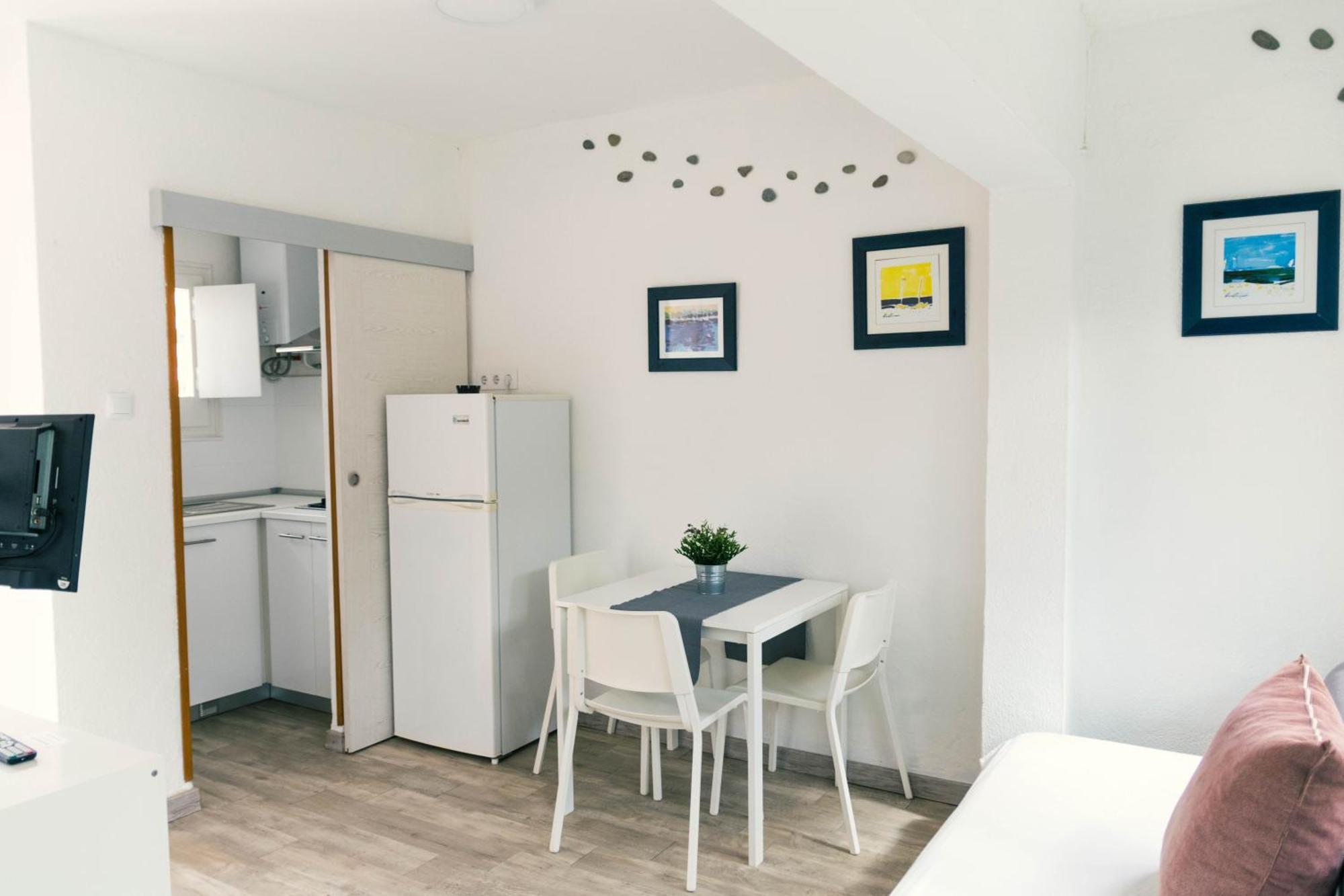 Apartaments Falcó Llança Exterior foto