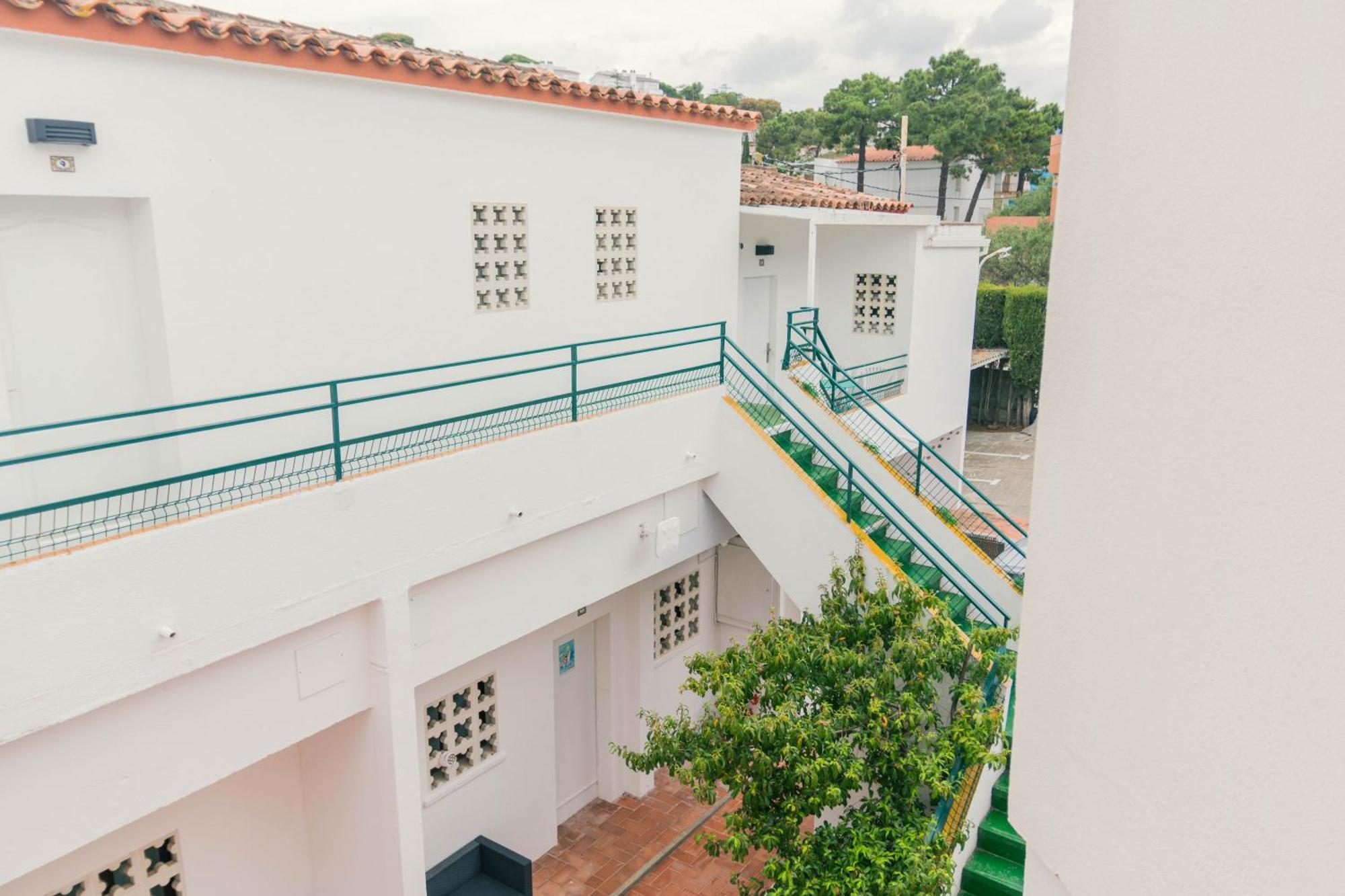 Apartaments Falcó Llança Exterior foto