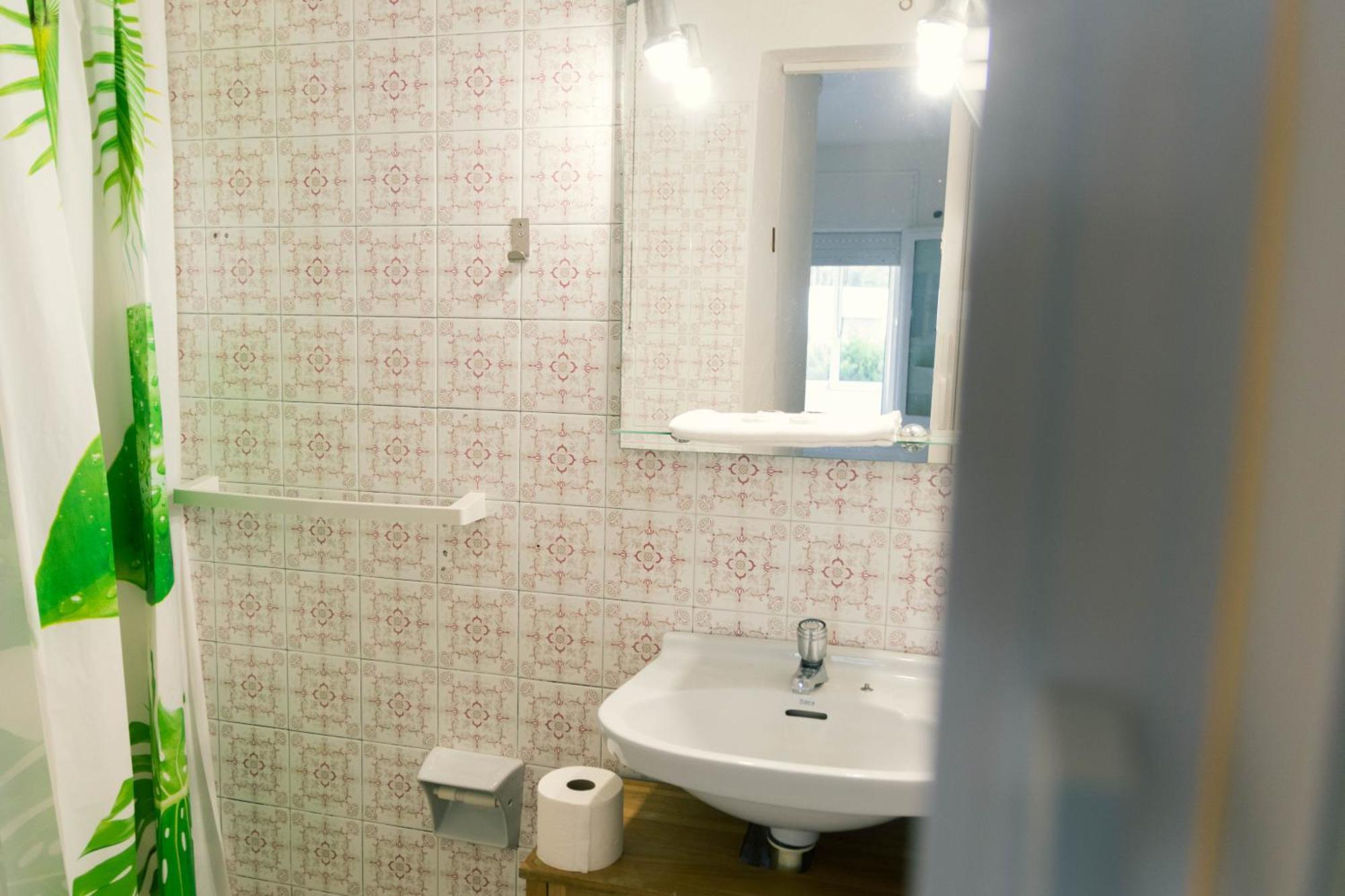 Apartaments Falcó Llança Exterior foto
