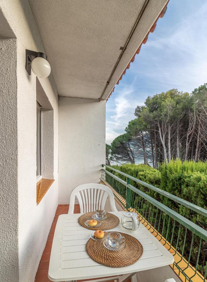 Apartaments Falcó Llança Exterior foto